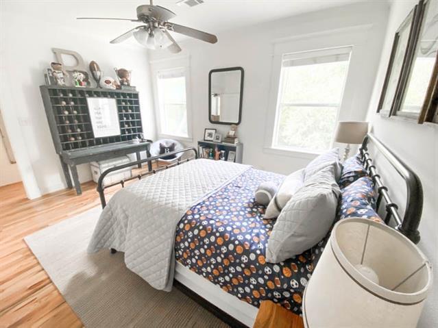 Building Photo - 581 Country Club Rd