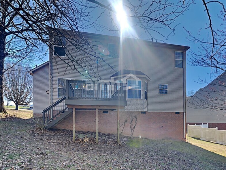 Building Photo - 102 Chambliss Ct
