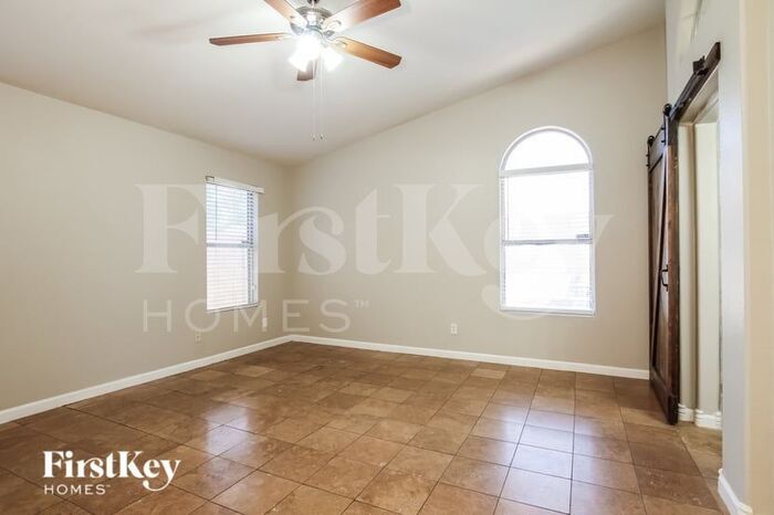 Building Photo - 2712 N 126th Dr