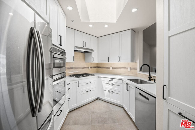 Building Photo - 1255 Federal Ave