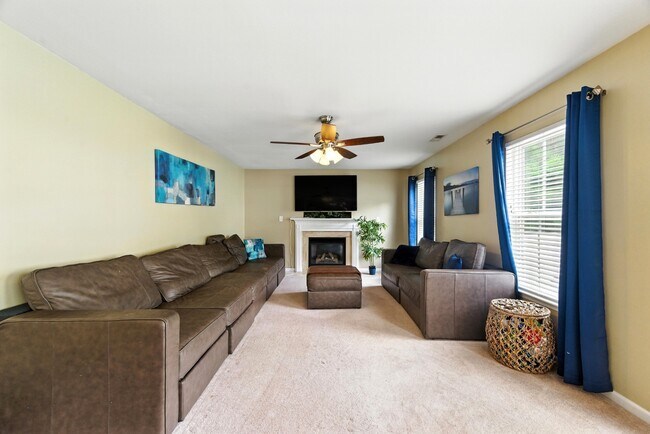 Building Photo - 5900 Montpelier Dr