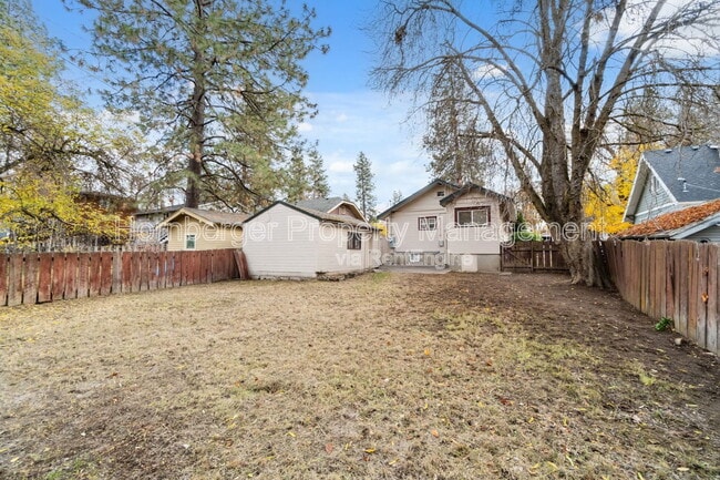 Building Photo - 208 W 23rd Ave