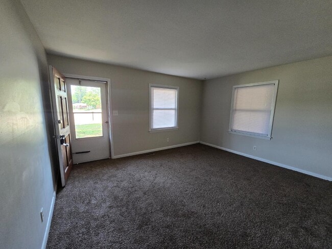 Building Photo - 4617 Belford Rd