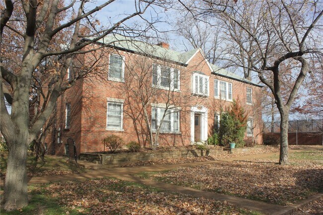 Primary Photo - 6601 Alamo Ave