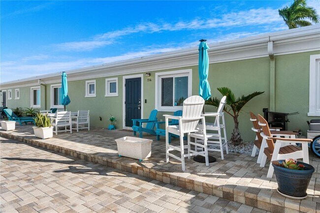 Building Photo - 3740 Gulf of Mexico Dr