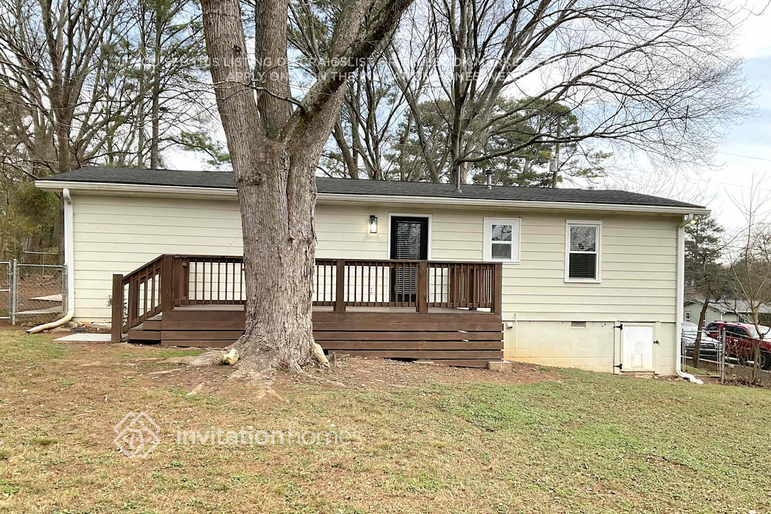 Building Photo - 2354 Beverly Ln