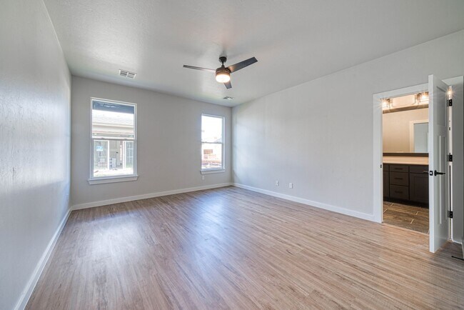 Building Photo - Beautiful property in Edmond