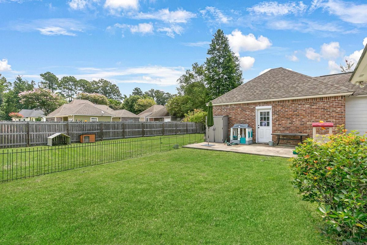 Building Photo - 18068 Wilkes Dr