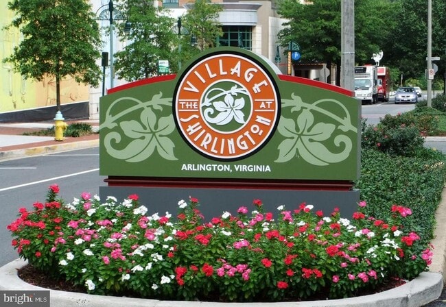 Building Photo - 2582-C S Arlington Mill Dr