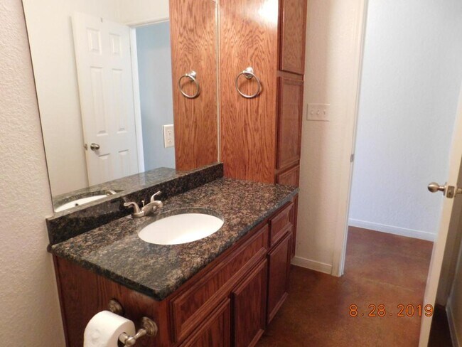 Building Photo - 1202 Cavalry Ln
