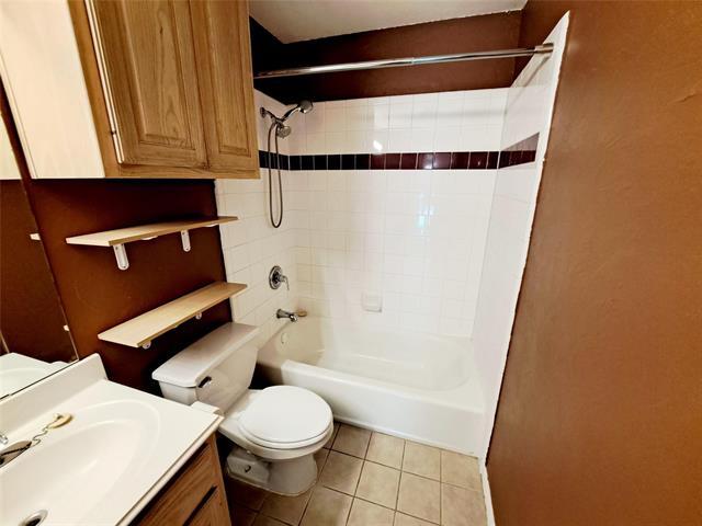 Building Photo - 9113 Trail Wood Dr