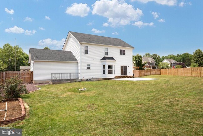 Building Photo - 677 Dellinger Dr