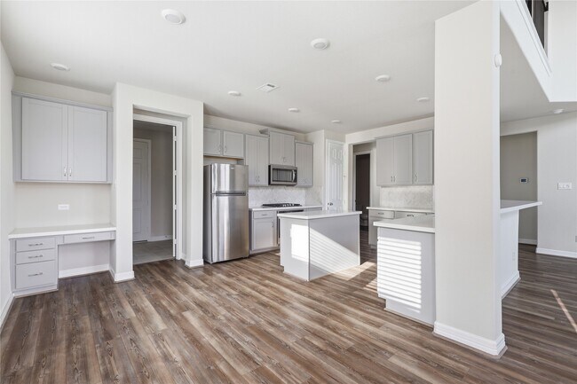 Building Photo - 2638 Settler Hl Dr