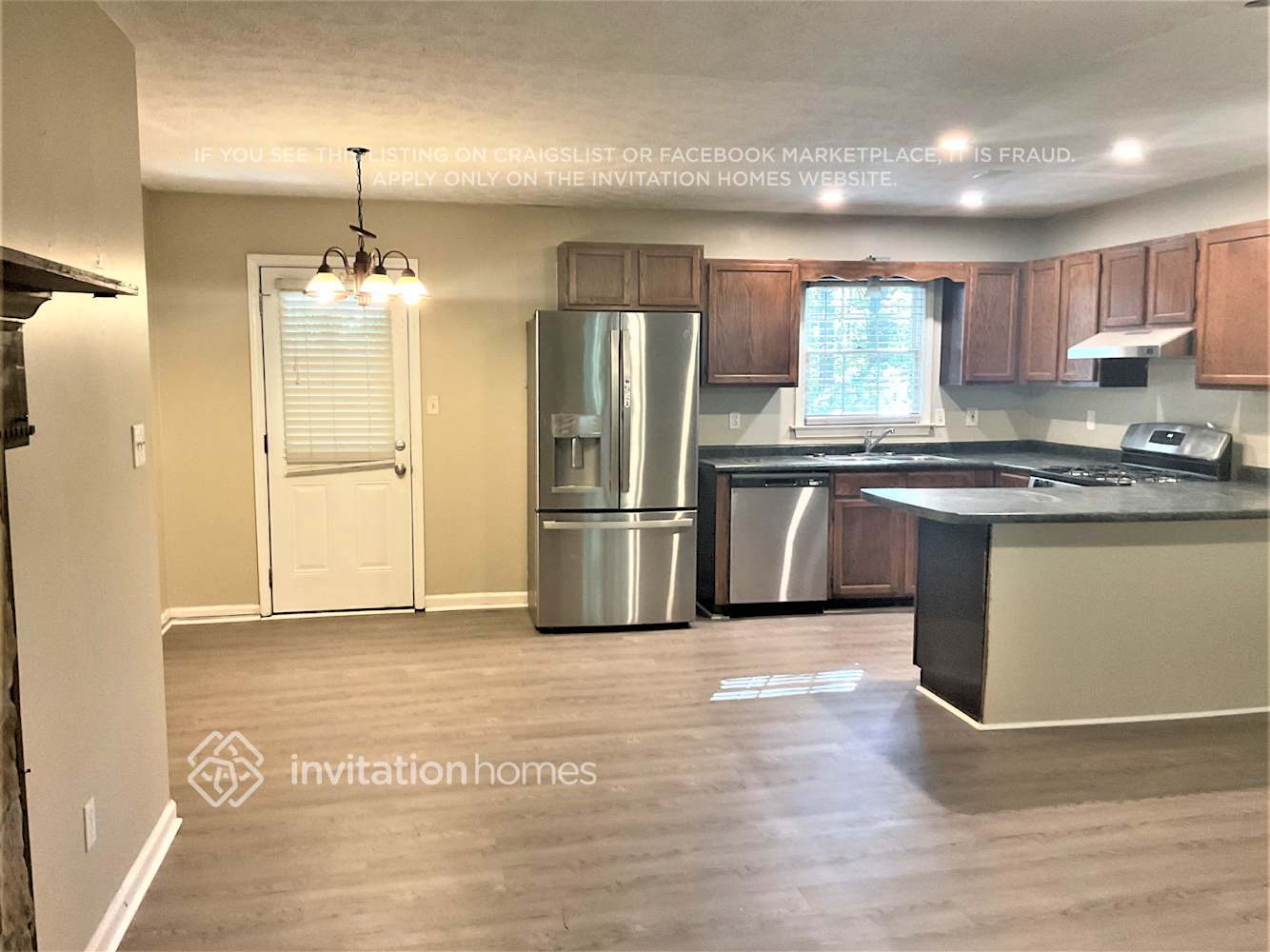 Building Photo - 422 Indian Creek Dr