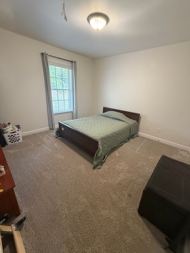 Building Photo - 1523 NC-86