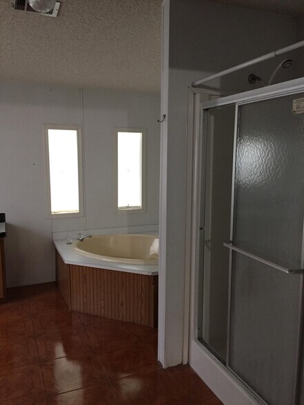 Building Photo - 7610 Plumwood Dr