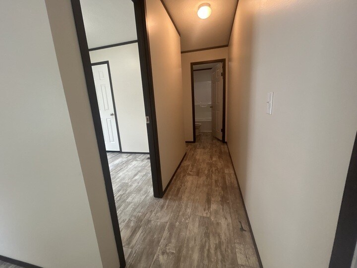Building Photo - 11716 Cascade Cir