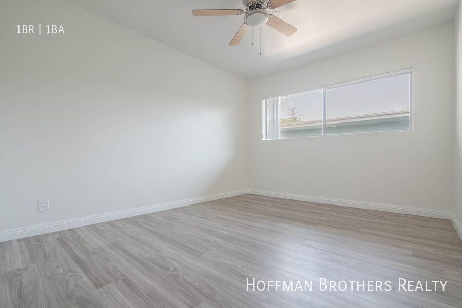 Building Photo - 14766 Delano St