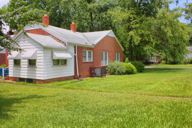 Building Photo - 2 Bedroom Cottage Plan Available Mid-August
