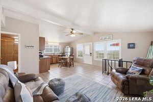 Building Photo - 2681 Lakeview Dr