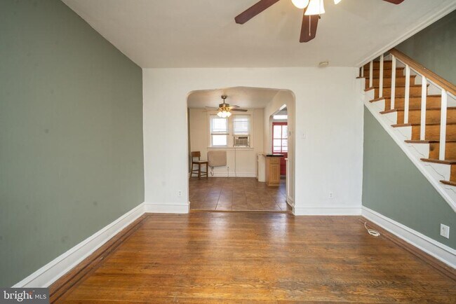Building Photo - 111 Rosemar St