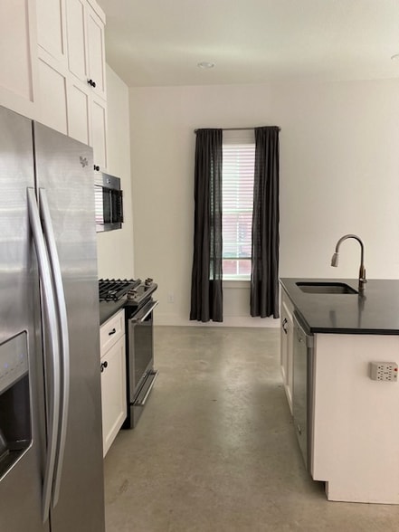 Building Photo - 1154 Hauptstrasse