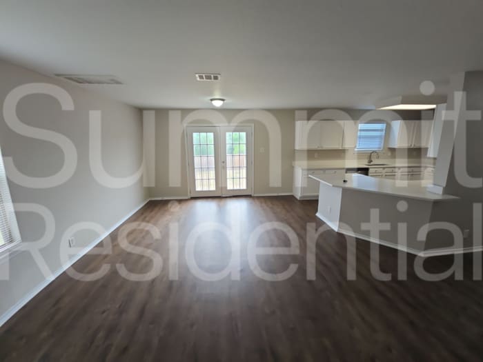 Building Photo - 120 Beech Dr