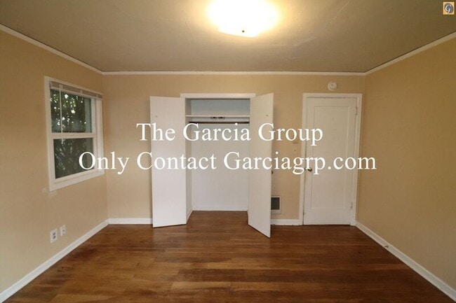 Building Photo - 6134 NE 17th Ave