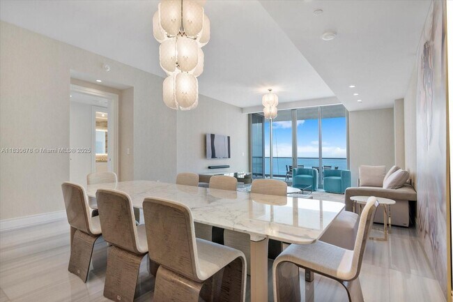 Building Photo - 17901 Collins Ave