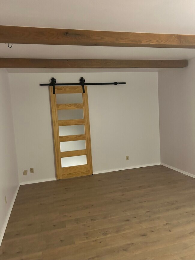 Building Photo - 1625 Tulip Tree Rd