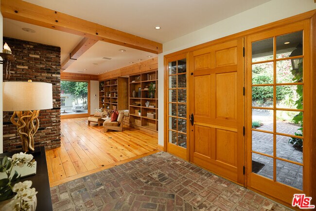 Building Photo - 7972 Mulholland Dr