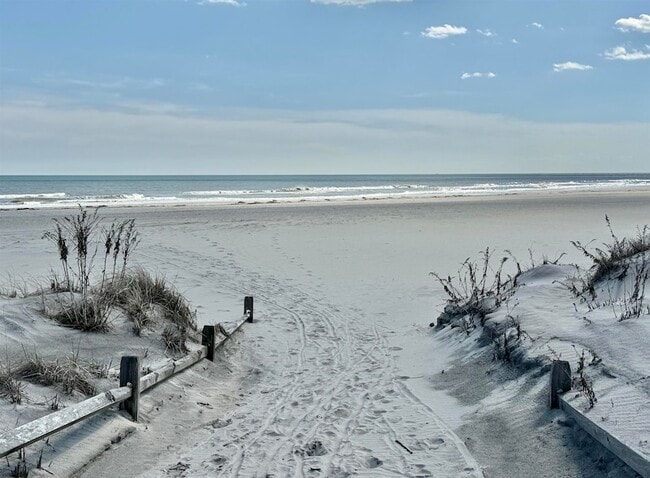 Building Photo - 100 S Frontenac Ave