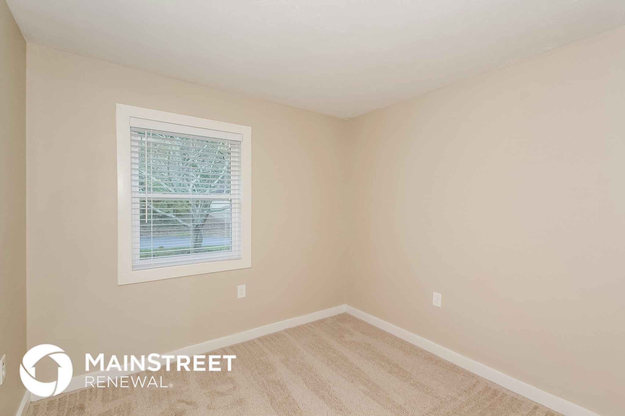 Building Photo - 4545 Sahara Dr SW