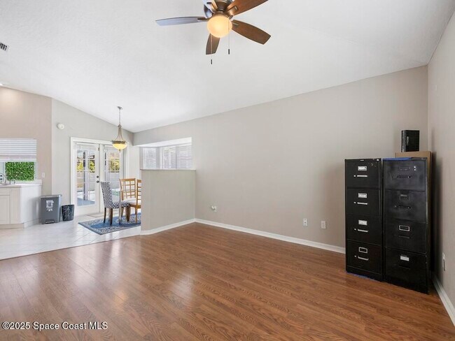 Building Photo - 1026 Blossom Dr