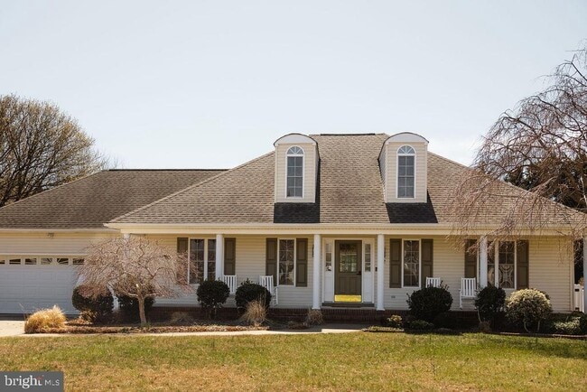 Building Photo - 42 Deerfield Ln