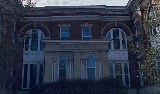 Building Photo - Old School Apartments