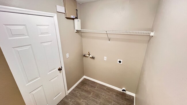 Building Photo - BEAUTIFUL 3 Bedroom 2 Bathroom home in Apopka