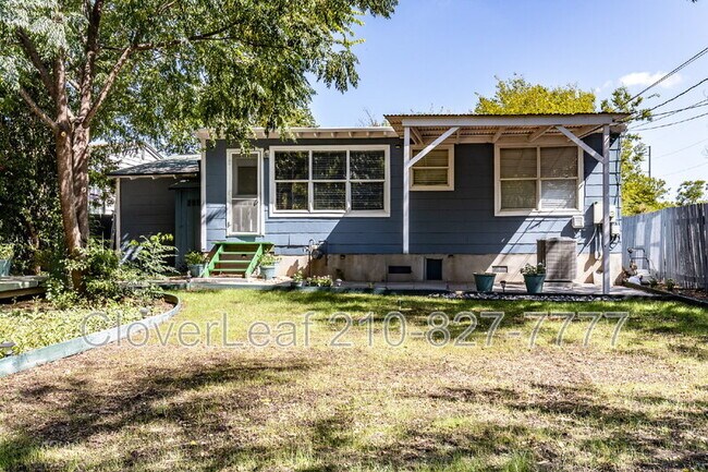 Building Photo - 210 Harwood Dr