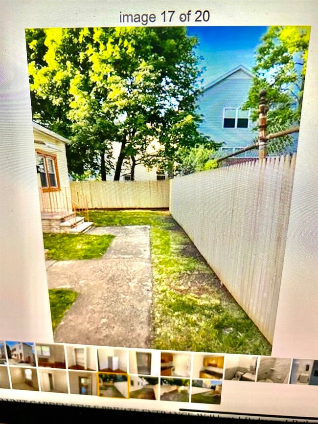 Building Photo - 31-33-33 Tillinghast St