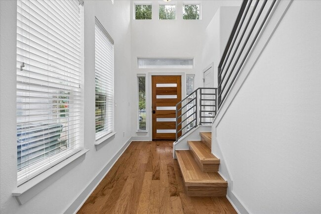Building Photo - 7203 Bertram Ct
