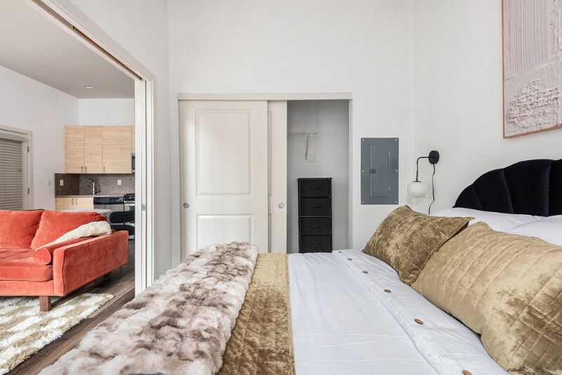 Building Photo - 1607 NW Davis St