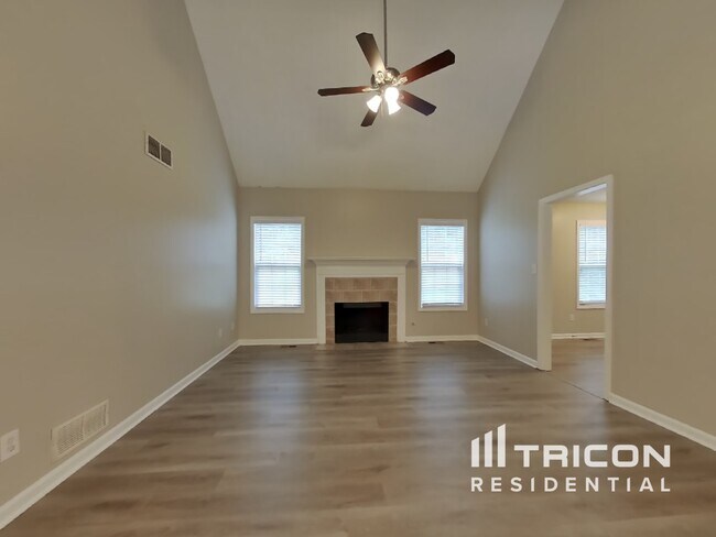 Building Photo - 7258 Brittany Way