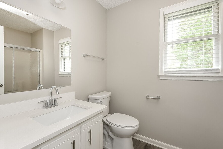 Building Photo - 2151 Shillings Chase Dr