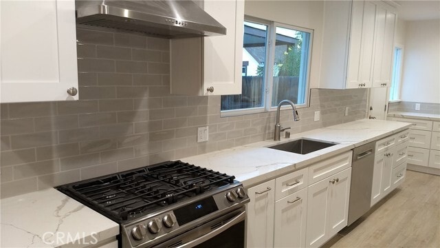 Building Photo - 1858 Euclid Ave