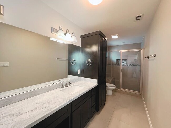 Building Photo - 7926 Elka Lp
