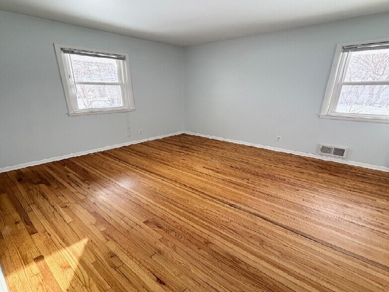 Building Photo - 7313 65th Ave N