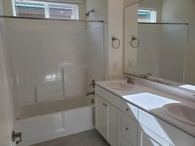 Building Photo - 1235 Barn Owl Dr