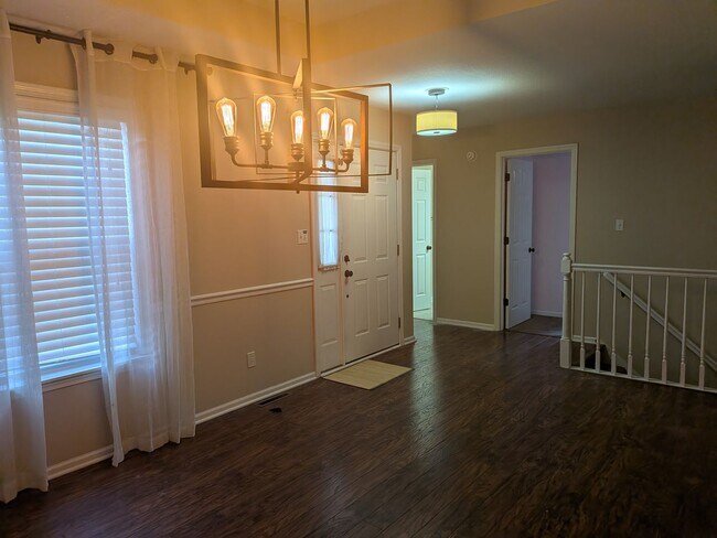 Building Photo - 4108 Cedar Crest Ln
