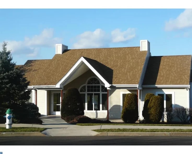 Building Photo - 1104 Barbaras Ct