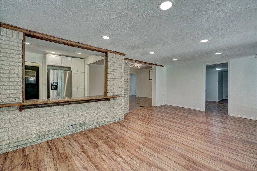 Building Photo - 1124 Merrymen Grn